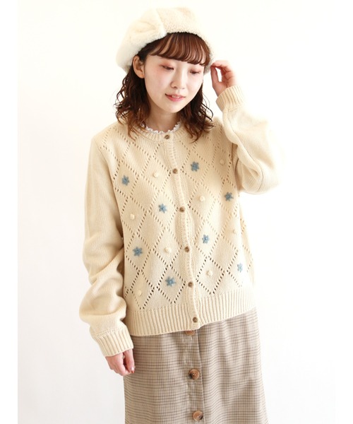 ehka sopo（エヘカソポ）の「お花刺繍カーディガン（カーディガン/ボレロ・レディース・ベージュ/グリーン/キナリ・ﾌﾘ-）」の2枚目の写真