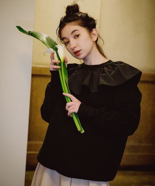 eL（エル）の「【eL】12G Frillcollar Pullover/271290（Tシャツ/カットソー・レディース・ブラック/グレー/ブルー・FREE）」の2枚目の写真