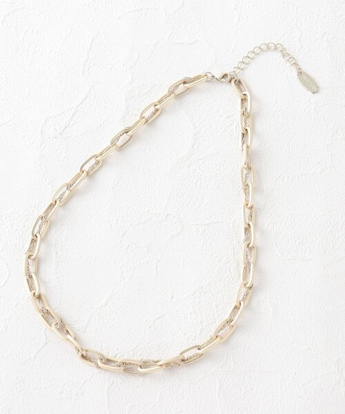SHOO・LA・RUE（シューラルー）の「◆マットメタルからみチェーンネックレス（ネックレス・レディース・シルバー/ゴールド・00）」の2枚目の写真