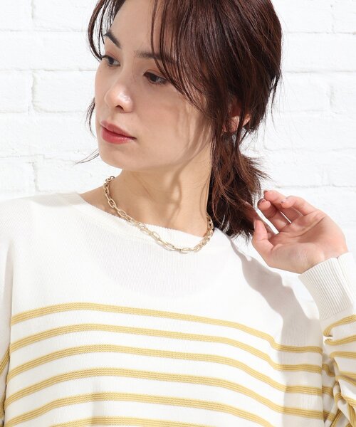 SHOO・LA・RUE（シューラルー）の「◆マットメタルからみチェーンネックレス（ネックレス・レディース・シルバー/ゴールド・00）」の5枚目の写真