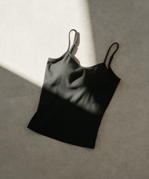 COLONY 2139(コロニートゥーワンスリーナイン)の「カップ付リブバックオープンキャミソール(キャミソール・レディース・ブラック/アイボリー/モカ・S/M/L)」の18枚目の写真