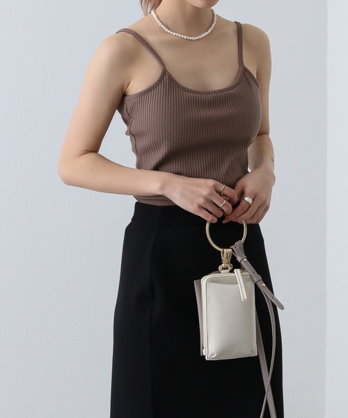 COLONY 2139(コロニートゥーワンスリーナイン)の「カップ付リブバックオープンキャミソール(キャミソール・レディース・ブラック/アイボリー/モカ・S/M/L)」の6枚目の写真