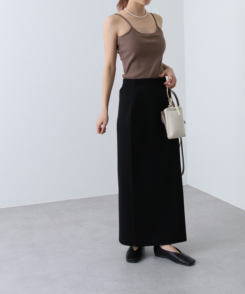 COLONY 2139(コロニートゥーワンスリーナイン)の「カップ付リブバックオープンキャミソール(キャミソール・レディース・ブラック/アイボリー/モカ・S/M/L)」の10枚目の写真