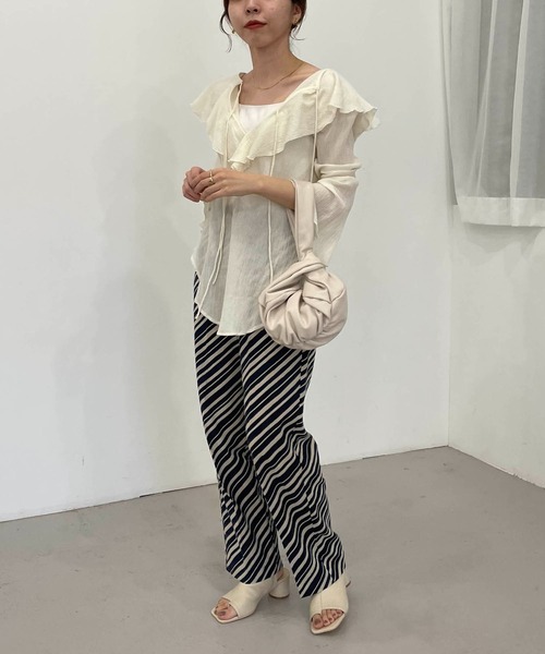 CAPRICIEUX LE'MAGE(カプリシューレマージュ)の「バイアスストライプイージーパンツ(その他パンツ・レディース・ネイビー/ブラウン・FREE)」の8枚目の写真