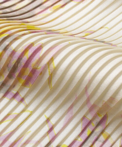 ANAYI（アナイ）の「フラワーストライププリーツスカーフ（バンダナ/スカーフ・レディース・クリアイエロー・FREE）」の3枚目の写真