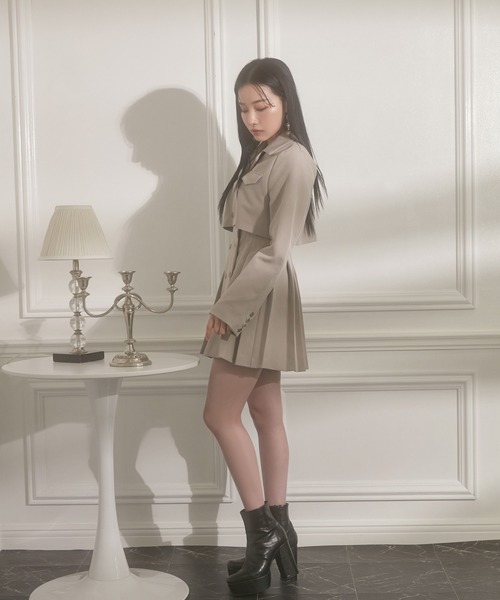 ANDGEEBEE（アンジービー）の「ジャケットプリーツワンピ（ワンピース・レディース・ベージュ/ブラック・MEDIUM）」の13枚目の写真