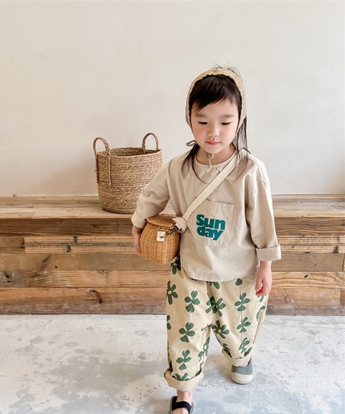 aimoha（アイモハ）の「aimoha-KIDS- 可愛い花柄スラックスパンツ（スラックス・キッズ・ベージュ/グレー・90/100/110/120/80/130）」の9枚目の写真