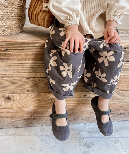 aimoha（アイモハ）の「aimoha-KIDS- 可愛い花柄スラックスパンツ（スラックス・キッズ・ベージュ/グレー・90/100/110/120/80/130）」の21枚目の写真
