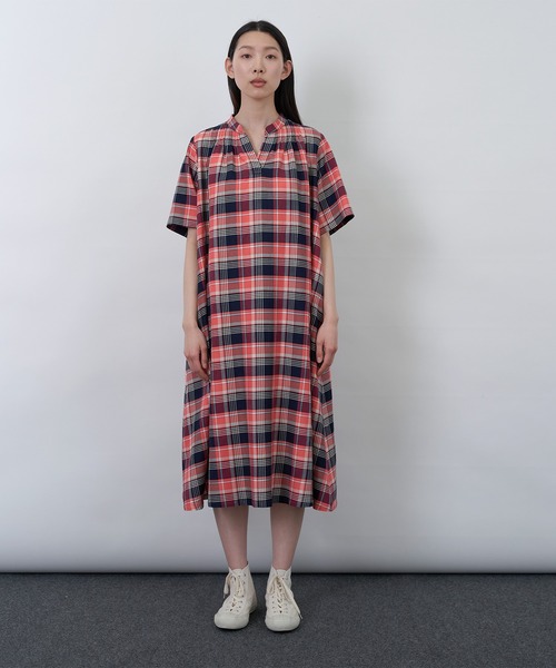 美品✨ロワズィール LOISIR リネン混コットンガーゼ ピンタックワンピース 美品✨ロワズィール LOISIR リネン混コットンガーゼ ピンタック