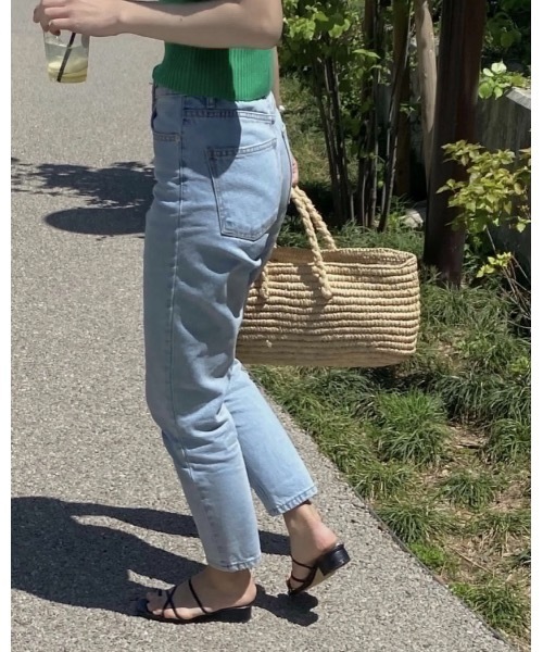 mood for a day（ムードフォーアデイ）の「like more denim/くるぶし丈デニム（デニムパンツ・レディース・ライトブルー・MEDIUM）」の8枚目の写真