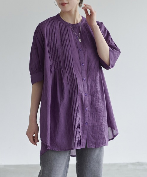 Fizz(フィズ)の「コットンキャンブリックピンタックブラウス(シャツ/ブラウス・レディース・ホワイト/ダークブルー/グレイッシュベージュ/チャコール/パープル/ブラック/ライトカーキ/ラベンダー・M)」の7枚目の写真