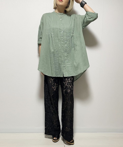 Fizz(フィズ)の「コットンキャンブリックピンタックブラウス(シャツ/ブラウス・レディース・ホワイト/ダークブルー/グレイッシュベージュ/チャコール/パープル/ブラック/ライトカーキ/ラベンダー・M)」の20枚目の写真