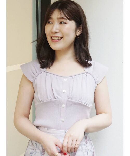 MERCURYDUO(マーキュリーデュオ)の「ビスチェ風フロントボタンニット(ニット/セーター・レディース・オフホワイト/ブラック/ピンク/ラベンダー・FREE)」の7枚目の写真