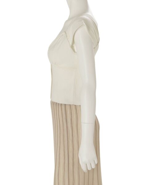 MERCURYDUO(マーキュリーデュオ)の「ビスチェ風フロントボタンニット(ニット/セーター・レディース・オフホワイト/ブラック/ピンク/ラベンダー・FREE)」の19枚目の写真