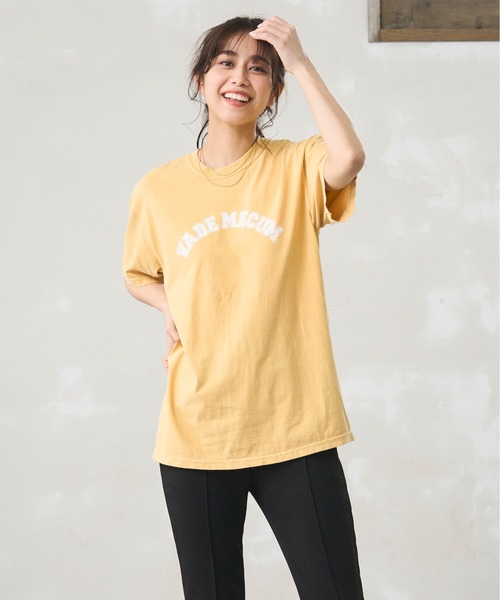 ODORATA(オドラタ)の「カレッジロゴTEE(Tシャツ/カットソー・レディース・ブラック/ブルー/イエロー/グリーン・FREE)」の4枚目の写真