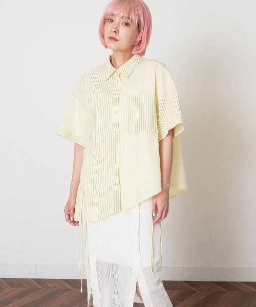 A de a.v.v（アードアー・ヴェ・ヴェ）の「無地ドッキングストライプシャツ（シャツ/ブラウス・レディース・クリーム/ピンク・39）」の2枚目の写真