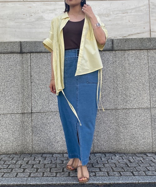 A de a.v.v（アードアー・ヴェ・ヴェ）の「無地ドッキングストライプシャツ（シャツ/ブラウス・レディース・クリーム/ピンク・39）」の4枚目の写真