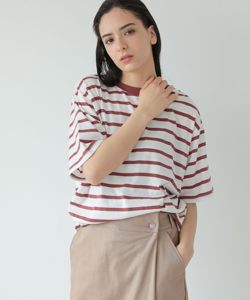 LAKOLE（ラコレ）の「アソートボーダー柄タックTシャツ / 297979（Tシャツ/カットソー・レディース・ブラック/ベージュ/パープル/ブラウン/ブルー/グリーン・SMALL/MEDIUM）」の3枚目の写真