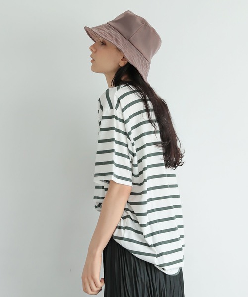LAKOLE（ラコレ）の「アソートボーダー柄タックTシャツ / 297979（Tシャツ/カットソー・レディース・ブラック/ベージュ/パープル/ブラウン/ブルー/グリーン・SMALL/MEDIUM）」の5枚目の写真