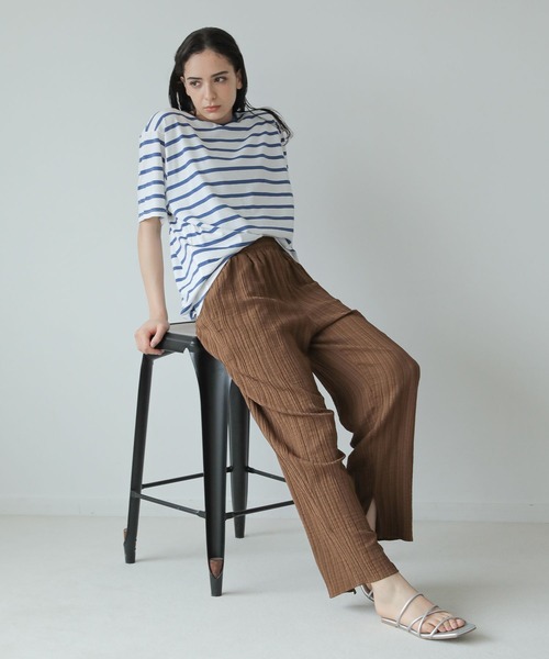 LAKOLE（ラコレ）の「アソートボーダー柄タックTシャツ / 297979（Tシャツ/カットソー・レディース・ブラック/ベージュ/パープル/ブラウン/ブルー/グリーン・SMALL/MEDIUM）」の8枚目の写真