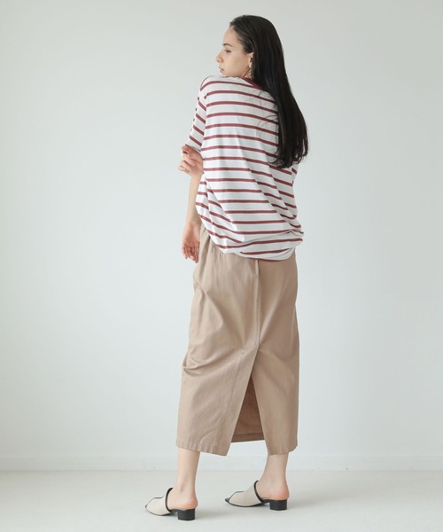 LAKOLE（ラコレ）の「アソートボーダー柄タックTシャツ / 297979（Tシャツ/カットソー・レディース・ブラック/ベージュ/パープル/ブラウン/ブルー/グリーン・SMALL/MEDIUM）」の7枚目の写真