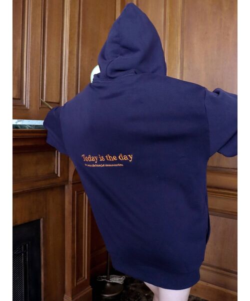 EVRIS（エヴリス）の「バックロゴオーバーサイズフーディー（パーカー・レディース・ホワイト/ブラック/ネイビー/グレー・FREE）」の13枚目の写真