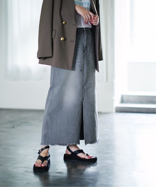 La TOTALITE(ラトータリテ)の「【Healthy denim/ヘルシーデニム】 Aded denim skirt(デニムスカート・レディース・チャコールグレー/ブルー系その他・36/38)」の6枚目の写真