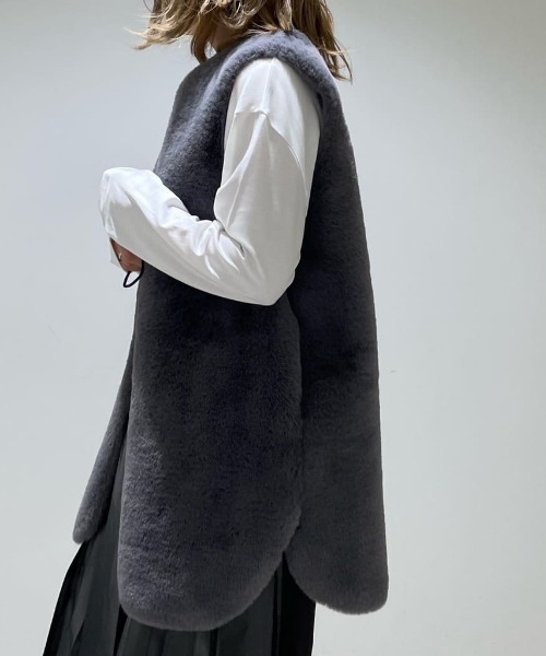 DROIT BELLO（ドロイトベロ）の「DROIT BELLO(ドロイトベロ) リバーシブルファーベスト（ベスト・レディース・グレー・F）」の4枚目の写真
