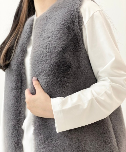 DROIT BELLO（ドロイトベロ）の「DROIT BELLO(ドロイトベロ) リバーシブルファーベスト（ベスト・レディース・グレー・F）」の17枚目の写真