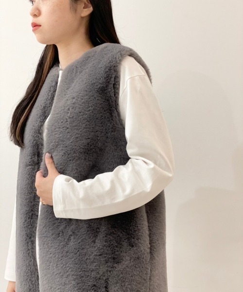 DROIT BELLO（ドロイトベロ）の「DROIT BELLO(ドロイトベロ) リバーシブルファーベスト（ベスト・レディース・グレー・F）」の18枚目の写真