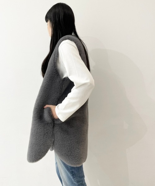 DROIT BELLO（ドロイトベロ）の「DROIT BELLO(ドロイトベロ) リバーシブルファーベスト（ベスト・レディース・グレー・F）」の20枚目の写真