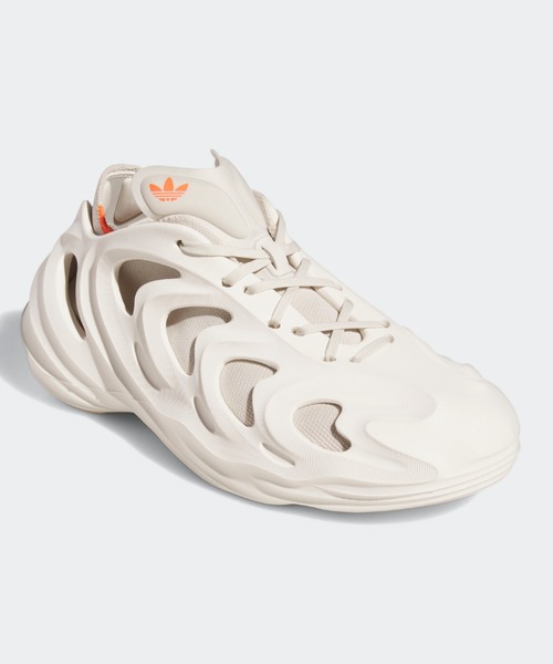 adidas(アディダス)の「アディフォーム Q / Adifom Q / アディダスオリジナルス(スニーカー・メンズ・ホワイト系その他・22.5cm/23.5cm/24.5cm/25.5cm/26.5cm/27.5cm/28.5cm/23.0cm/24.0cm/25.0cm/26.0cm/27.0cm/28.0cm/29.0cm/22.0cm)」の2枚目の写真
