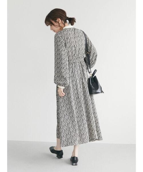 ELENCARE DUE(エレンカーレデュエ)の「・ELENCARE DUE フラワー×ピンタックワンピ(ワンピース・レディース・ブラック/ブラウン/オフホワイト/ライトカーキ・FREE)」の13枚目の写真