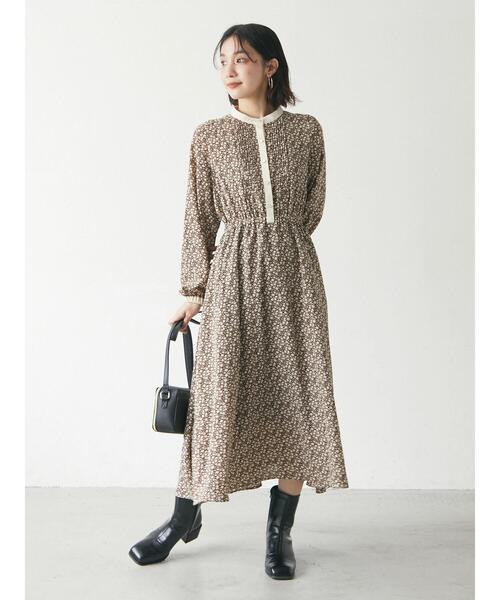 ELENCARE DUE(エレンカーレデュエ)の「・ELENCARE DUE フラワー×ピンタックワンピ(ワンピース・レディース・ブラック/ブラウン/オフホワイト/ライトカーキ・FREE)」の8枚目の写真