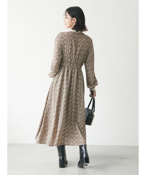 ELENCARE DUE(エレンカーレデュエ)の「・ELENCARE DUE フラワー×ピンタックワンピ(ワンピース・レディース・ブラック/ブラウン/オフホワイト/ライトカーキ・FREE)」の17枚目の写真