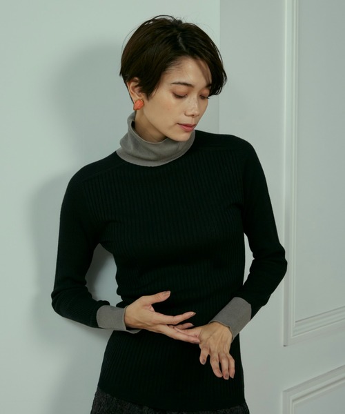 INED（イネド）の「ホールガーメントタートルネックニット《Cuoo》（ニット/セーター・レディース・サックスブルー/ブラック/オフホワイト/ベージュ/イエロー/ネイビー/スミクロ/レッド系その他・9号/11号）」の4枚目の写真