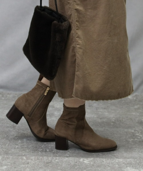 ORiental TRaffic（オリエンタルトラフィック）の「【ORiental TRaffic】チャンキーヒールミドルブーツ（ブーツ・レディース・ホワイト/ベージュ/ブラック・M/L/XL/S）」の3枚目の写真