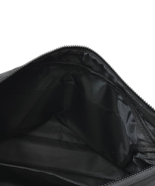 Chikashitsu +（チカシツプラス）の「【Chikashitsu + / チカシツプラス】shoulder bag / ショルダーバッグ ボディクロスバッグ バッグ メッセンジャーバッグ 肩掛け鞄  カバン（ショルダーバッグ・メンズ・ブラック/ライトグレー・ONE SIZE）」の9枚目の写真