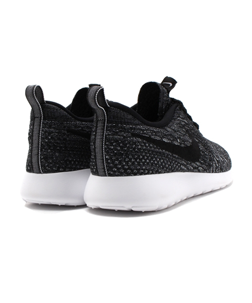 NIKE（ナイキ）の「ウィメンズ ナイキ ローシ フライニット NIKE WMNS ROSHE ONE FLYKNIT 704927-006（スニーカー・レディース・ダークグレー・24.5cm/23.5cm/23cm/24cm）」の4枚目の写真