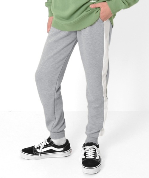 GLAZOS（グラソス）の「[スリムテーパード]裏毛・サイドライントラックパンツ（その他パンツ・キッズ・オートミール/ブラック/グレー・160cm/170cm/150cm/140cm）」の3枚目の写真