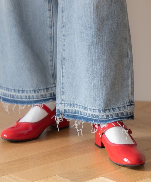 FREAK'S STORE(フリークスストア)の「ROVERETO/ロベレート ローヒールストラップシューズ(パンプス・レディース・ブラック/レッド・36/37/38)」の2枚目の写真