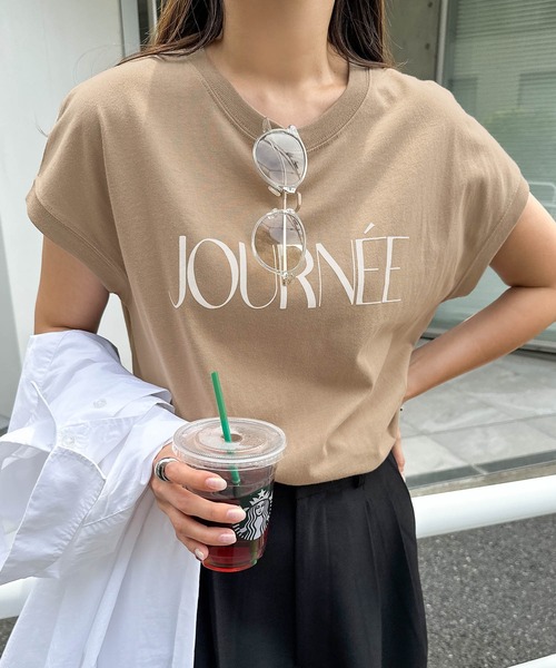 andme（アンドミー）の「ロゴプリントフレンチスリーブTシャツ（Tシャツ/カットソー・レディース・ブラック/ホワイト×ブラック/チャコールグレー/ベージュ/ネイビー/ホワイト×レッド/ブルーグリーン/カーキ/スミクロ/ホワイト×シルバー・M）」の8枚目の写真