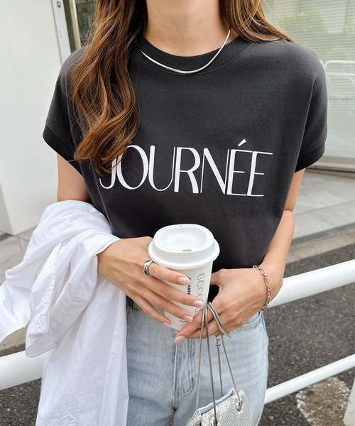 andme（アンドミー）の「ロゴプリントフレンチスリーブTシャツ（Tシャツ/カットソー・レディース・ブラック/ホワイト×ブラック/チャコールグレー/ベージュ/ネイビー/ホワイト×レッド/ブルーグリーン/カーキ/スミクロ/ホワイト×シルバー・M）」の13枚目の写真