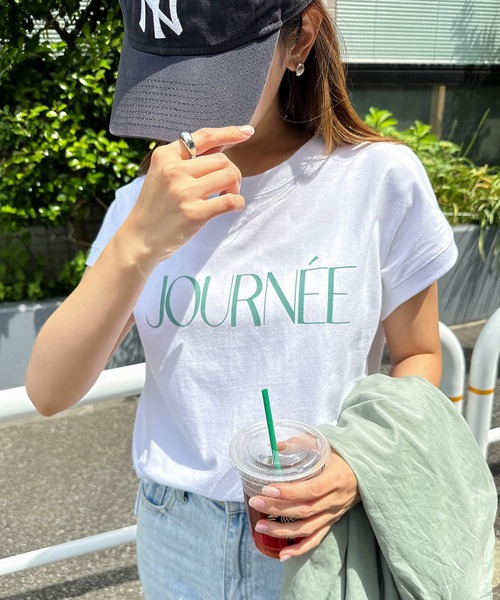 andme（アンドミー）の「ロゴプリントフレンチスリーブTシャツ（Tシャツ/カットソー・レディース・ブラック/ホワイト×ブラック/チャコールグレー/ベージュ/ネイビー/ホワイト×レッド/ブルーグリーン/カーキ/スミクロ/ホワイト×シルバー・M）」の11枚目の写真