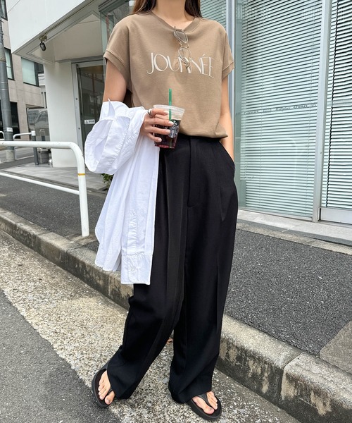 andme（アンドミー）の「ロゴプリントフレンチスリーブTシャツ（Tシャツ/カットソー・レディース・ブラック/ホワイト×ブラック/チャコールグレー/ベージュ/ネイビー/ホワイト×レッド/ブルーグリーン/カーキ/スミクロ/ホワイト×シルバー・M）」の16枚目の写真