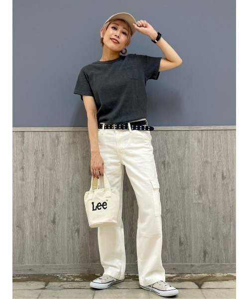 Lee(リー)の「【Lee】LEEロゴ2way丸底バッグ(ショルダーバッグ・レディース・ブラック/キナリ・ONE SIZE)」の19枚目の写真