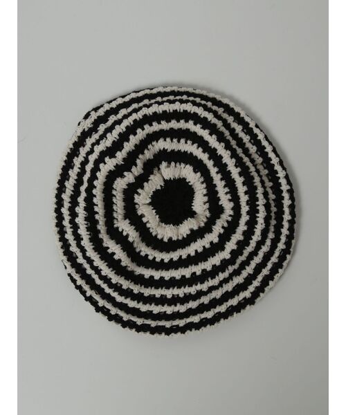 VEQUM ニット帽　ブラック　EMODA EMODA（エモダ）の「【VEQUM】CROCHETED KNIT HAT（ニット