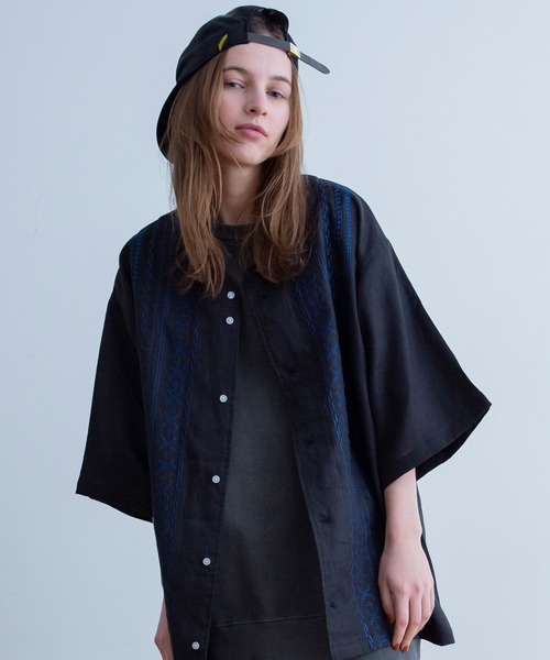 Universal Style Wear(ユニバーサルスタイルウェア)の「Universal Style Wear キューバ ベースボール シャツ(シャツ/ブラウス・メンズ・ネイビー/グレー/ナチュラル/ブラック・LARGE/MEDIUM/X-LARGE)」の2枚目の写真