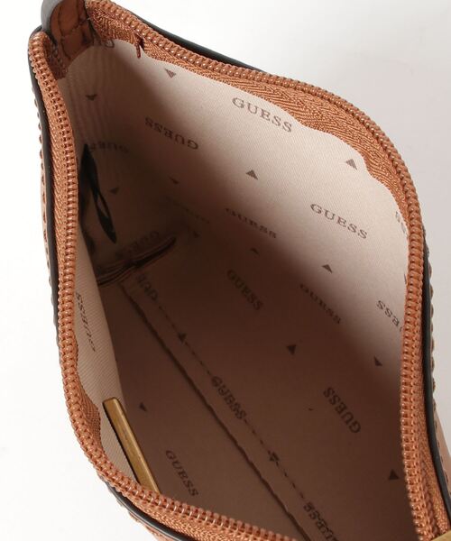 Guess（ゲス）の「VIKKY Bucket ショルダーバッグ レディース（ショルダーバッグ・レディース・ブラウン・ONE SIZE）」の13枚目の写真