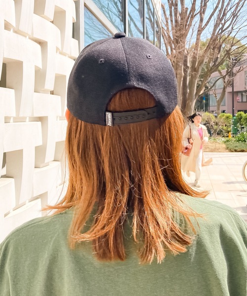 THRASHER(スラッシャー)の「SANSKRIT Style SnapBack CAP/スラッシャー帽子(キャップ・メンズ・ブラック×ホワイト/ブラック×グレー・FREE)」の7枚目の写真